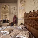Elika Cave & Hotel Göreme