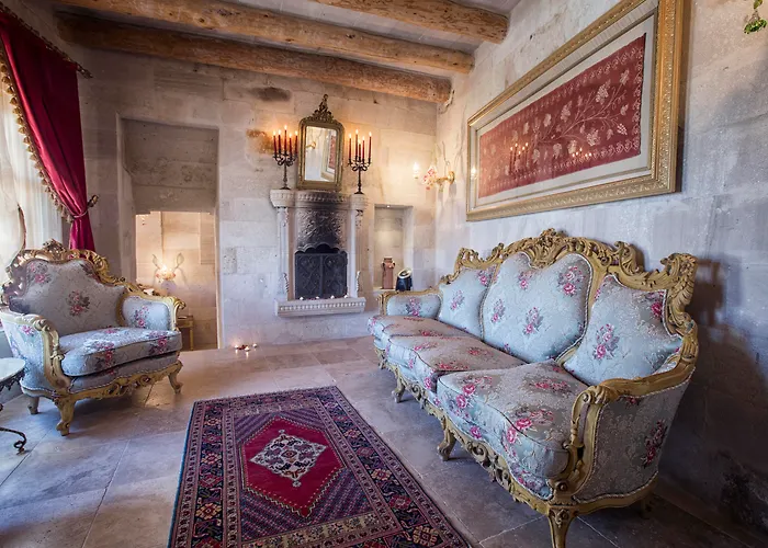 Elika Cave & Ξενοδοχείο Γκόρεμε