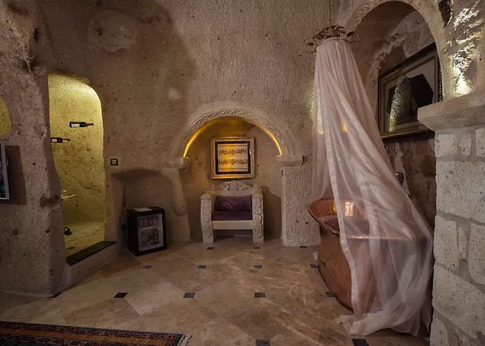 Hotel Elika Cave & 5*